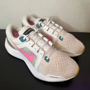 Nike Air Zoom Vomero‎ 16 Womens Size 8 White Pink Running Shoes Athleisure thumbnail 7