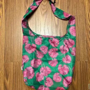 NWT DVF Diane von Furstenberg x Target Poppy Geranium Reversible Reusable Bag thumbnail 5