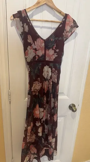 Abercrombie Womens Floral Maxi Dress Size XXS Tall Burgundy Lace thumbnail 1