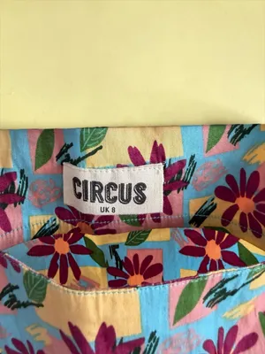 Circus UK Retro‎ Floral Print Fit & Flare Sleeveless Midi Dress - Small thumbnail 3