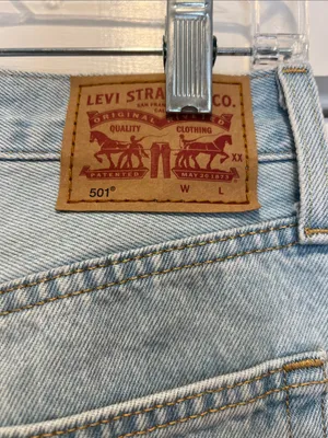 Levi's Light Blue 501 Straight Ripped Jeans size 28/30. thumbnail 8