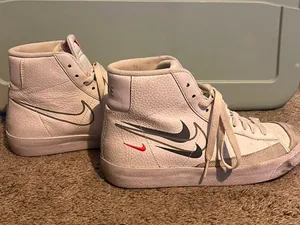 Nike Blazers thumbnail 1