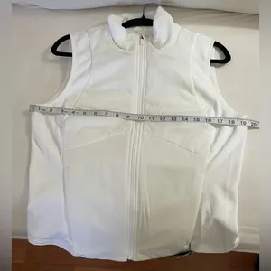 Lululemon NWT Push Your Pace Vest White Size 12 thumbnail 9