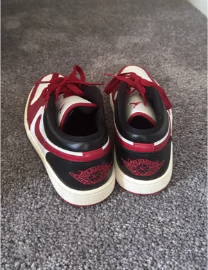 Nike Jordan 1 Low thumbnail 2