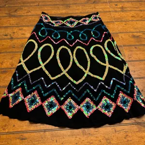Boston Proper Embellished Sequins Black‎ Midi Skirt Women's Size 6 thumbnail 1