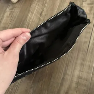 Women's Victoria’s Secret Black Sequin Clutch Bag Silver Zipper & Logo thumbnail 5