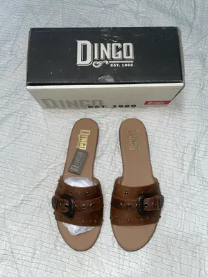 Dingo Lariat women's slide sandals in brown leather with studded buckle size 9 thumbnail 1