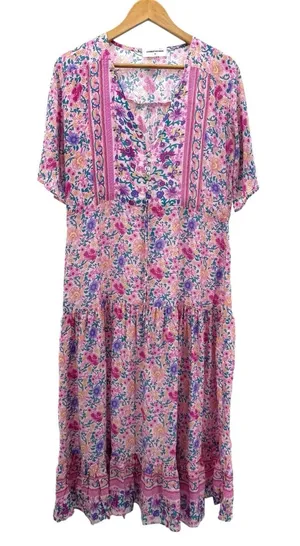 Goodnight Macaroon NWT Boho Floral Midi Dress Pink Purple Size Medium Romantic‎ thumbnail 1