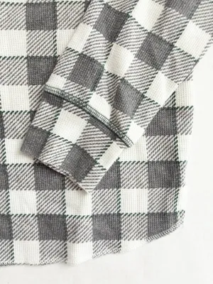 Warm Essentials by Cuddl Duds 2-Piece Lounge PJ Set - L - Grey + Green Plaid thumbnail 3