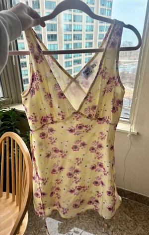 Dress thumbnail 3