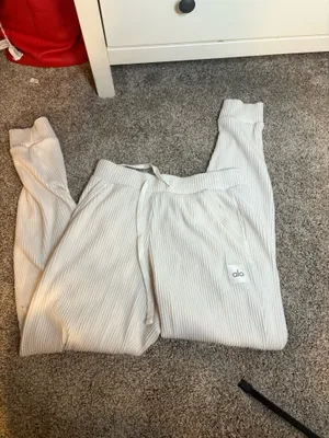 Alo Yoga Muse Hoodie Cropped Ribbed Sweatshirt and pants thumbnail 9