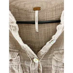 Free People Talk To Me Button Down Raw Hem Top thumbnail 12
