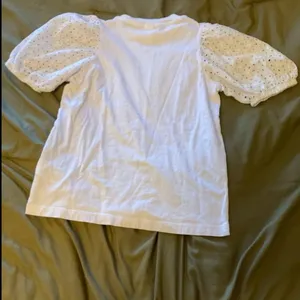 H&M white top size XSMALL thumbnail 8