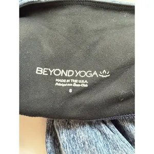 Beyond Yoga Blue Heather High Waisted Leggings‎ Size Small Made in USA thumbnail 4