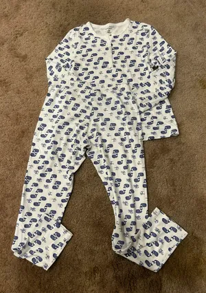 Roller Rabbit Moby whale pajamas Size XS thumbnail 2