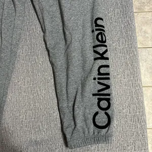 Calvin Klein Performance Joggers thumbnail 3