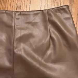 Judith March Vegan Faux Leather High Waisted Shorts in Camel Brown Size Large‎ thumbnail 9