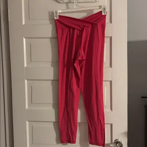 Aerie Real Me Classic Crossover 7/8 Hot Pink Legging thumbnail 3