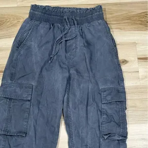 Abercrombie and Fitch Grey Cargo Joggers Pants Women’s XS thumbnail 3