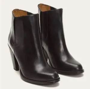 Frye Jenny Jet Black Leather Chelsea Ankle Boots Women’s Size 7 thumbnail 1