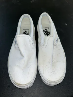 Vans Classic Slip-Ons thumbnail 1