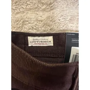 Levi's vintage-inspired button-fly Wedgie Straight corduroy pants Size 28x28 thumbnail 5