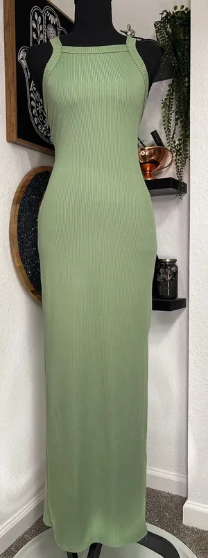 Heart & Hips sage green ribbed bodycon maxi dress sleeveless scoop back size L thumbnail 1