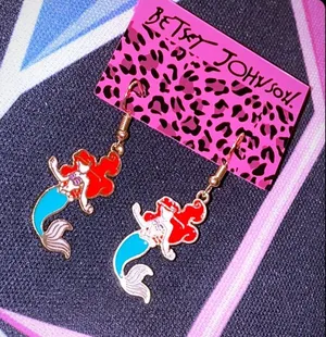 Betsey Johnson Adorable mermaid 🧜‍♀️ earrings‎ thumbnail 1