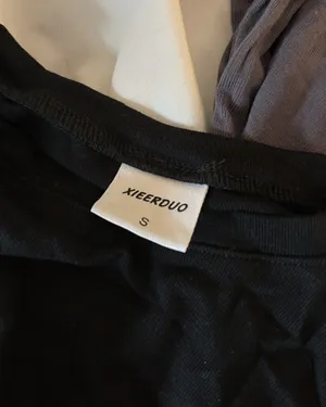 Amazon Essentials Basic Tee Black thumbnail 4