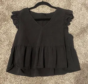 Black babydoll top with puff sleeve thumbnail 1