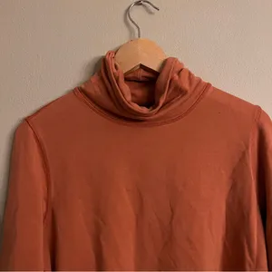 ATHLETA Nirvana Cropped‎ Turtleneck thumbnail 5