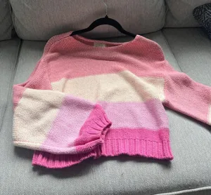 Sweater thumbnail 2