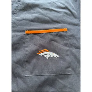 NFL‎ Team Apparel Broncos XL Nursing Scrub Top Medical Polyester Blend Football thumbnail 6