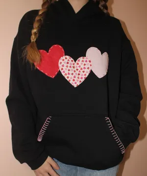 patchwork pink heart sweatshirt Black thumbnail 1