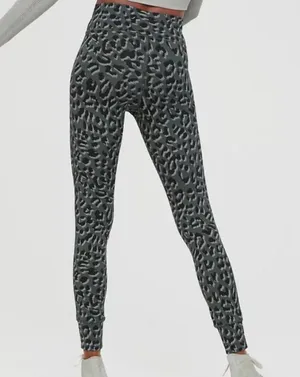 Small OFFLINE By Jacquard Peak Legging BNWTS $54.95 Royal Palm thumbnail 2