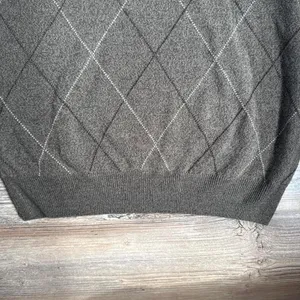 Geoffrey Beene Extra Soft Argyle  V-Neck Sweater Vest. thumbnail 4