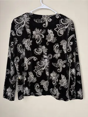 Notations Petite PXL Black Velvet Silver Paisley Floral Shimmer Cardigan thumbnail 2