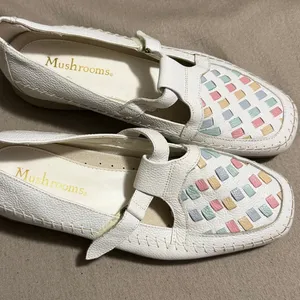 Mushrooms Womens 10W White Leather Pastel Woven Loafers Hook Loop Flats F02 thumbnail 5