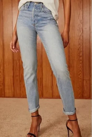 Aritzia‎ Denim Forum Ex-Boyfriend Vintage Desert Jeans Light Wash NWT Size 24 thumbnail 1