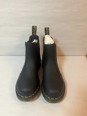 Dr. Martens Women's 2976 Nappa Leather Chelsea Boots‎ thumbnail 3