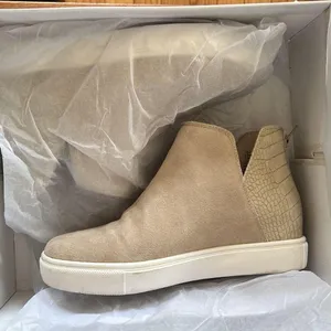 Steve Madden suede ankle boot shoes. Size 7.5 thumbnail 5