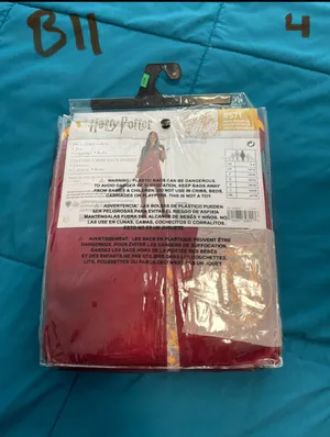 Womens Harry Potter gryffindor quidditch Costume M 6-8 thumbnail 3