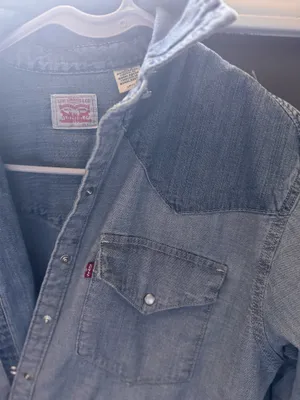 Levi’s Long Sleeve thumbnail 3