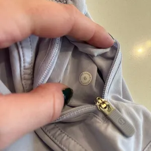 Lululemon Tracker‎ Shorts in Serene Blue Size 6 thumbnail 6