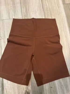 Aritzia TNA Biker Shorts thumbnail 3