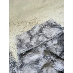 Lululemon High-Waist Feather Pattern Luxtreme Leggings 4 - White Grey thumbnail 4