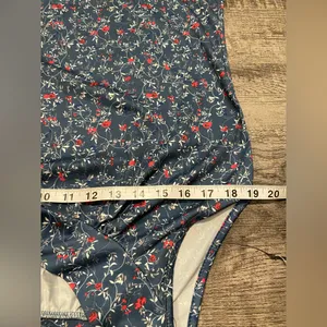 Women's top (Size S) thumbnail 4