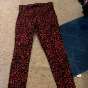 Torrid Leggings‎ size 1 thumbnail 3