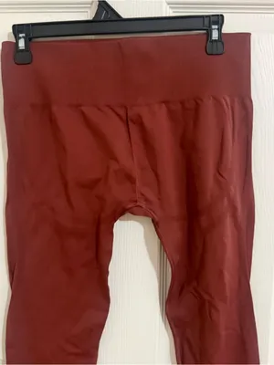 Gymshark Women’s Burgundy Training Leggings thumbnail 5