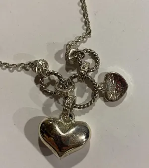 Avon Silver cluster of hearts Heart Pendant charm Necklace choker length thumbnail 5
